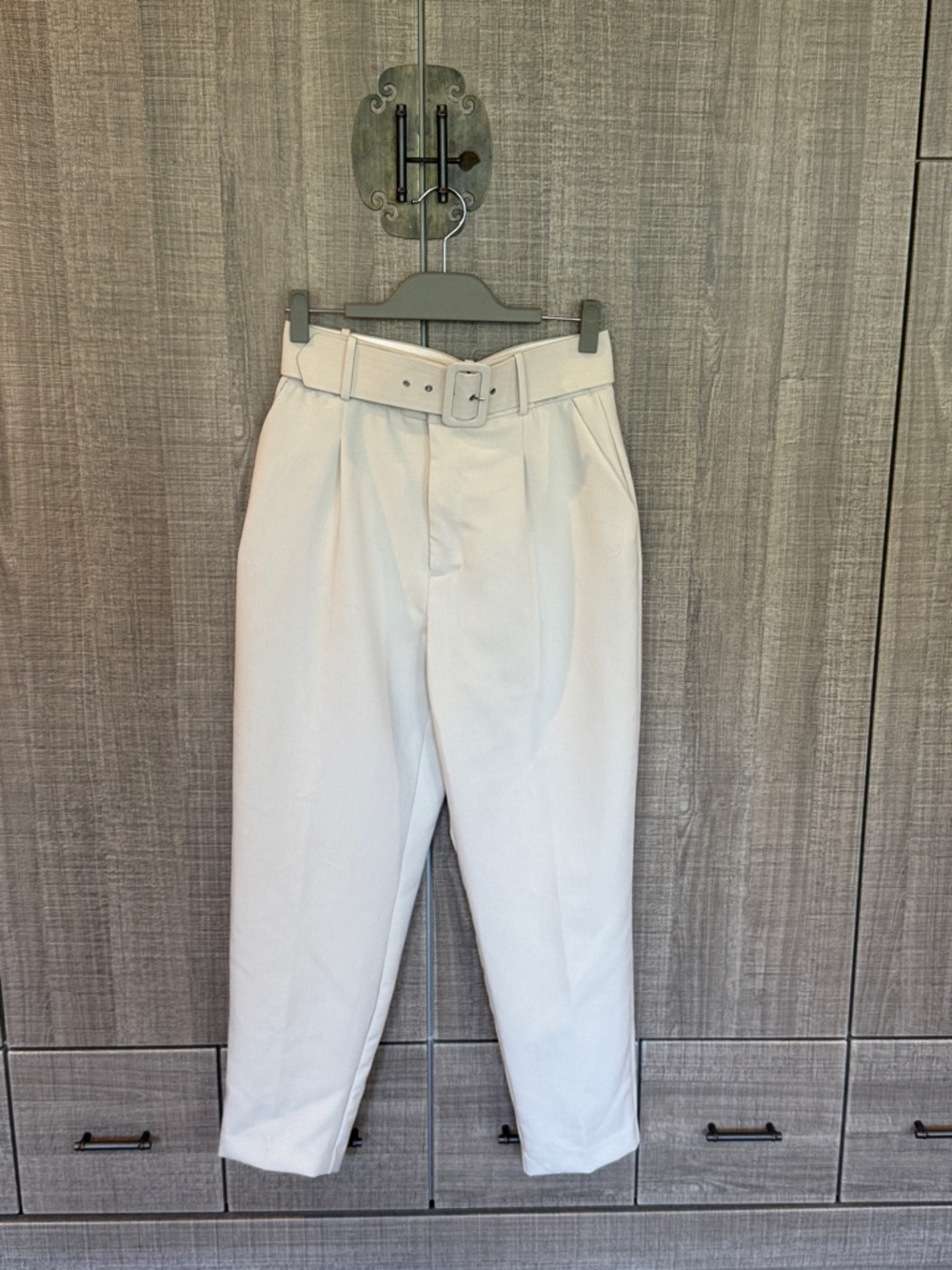 Zara  Belted Tapered High Waisted Trousers